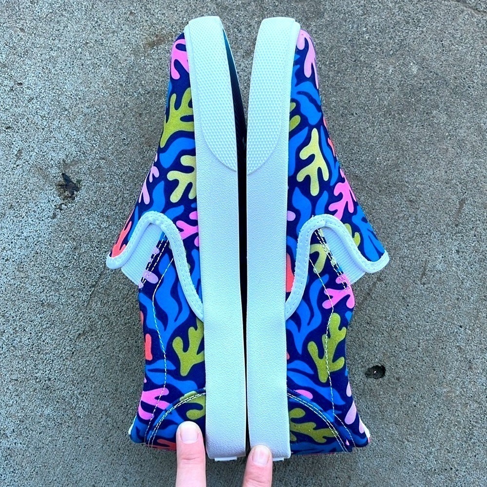 BUCKETFEET Blue Coral Kelp Pattern Shoes Size 8 - Picture 8 of 13